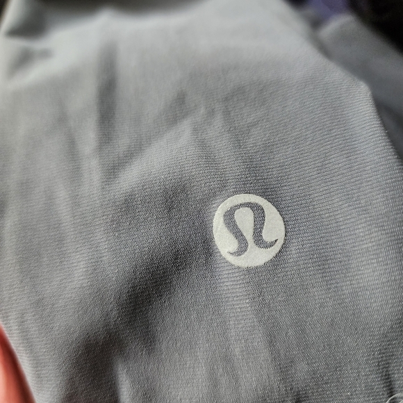 Lululemon Gray Slim Reflective Slim Leg Athletic Pants Activewear Training L - Picture 11 of 12